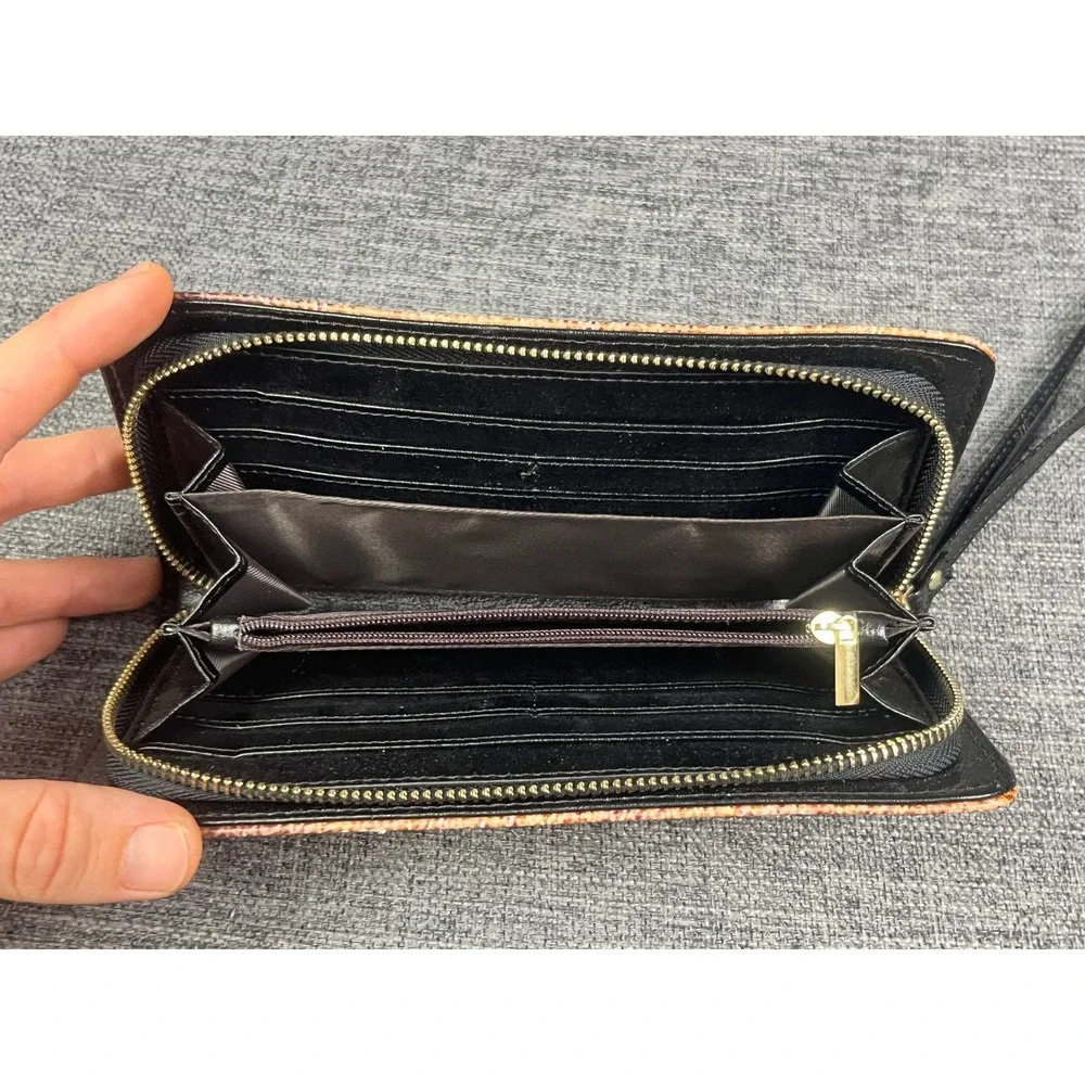 Zoey Horse Graphic Zip Around Wristlet Wallet Palomino Equestrian Brown Gold